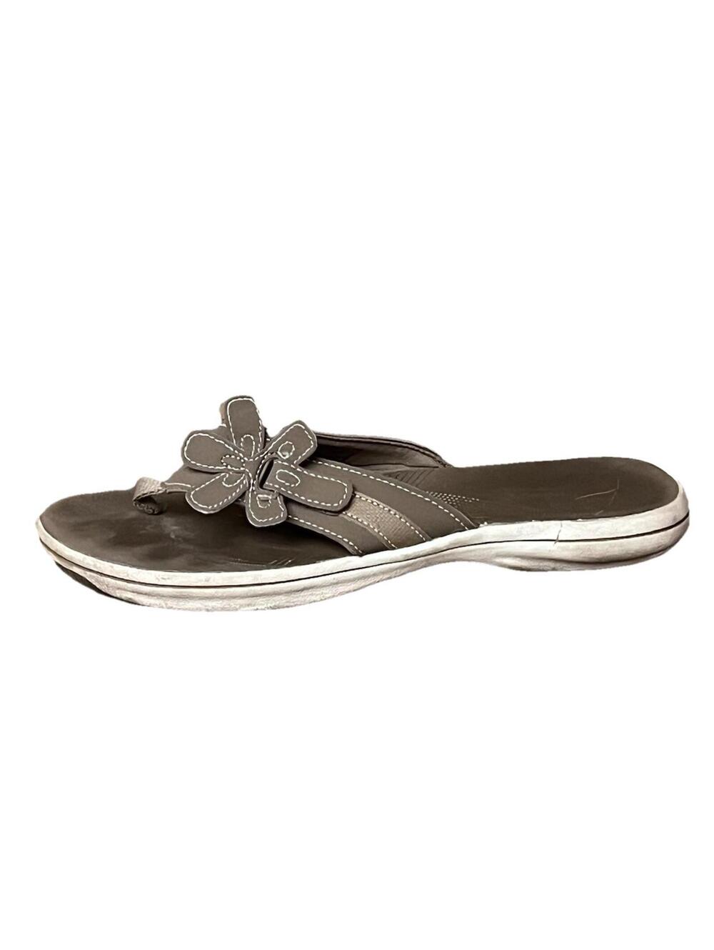 Clarks Floral Thong Sandals Womens 8 Taupe Comfort Flip Flop Casual Beach
